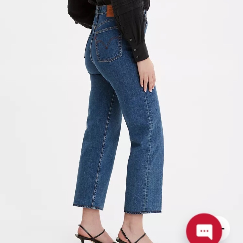 NWT: LEVIS size 6/28 Ribcage straight ankle; super high-rise